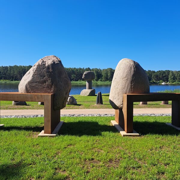 GADSIMTU DIALOGS. 2024. 220/600/150cm