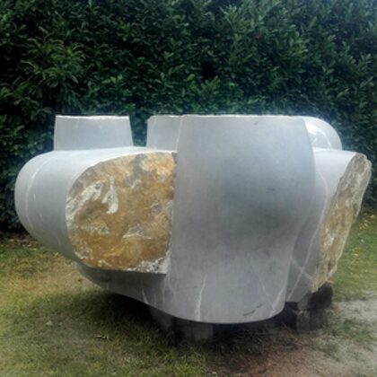 MEDITĀCIJA PAR SAKNĒM. 2017. Piasentina. 115/290/200cm. Udine, Itālija