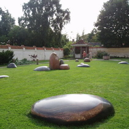 SEA STONES. 1999. Polished field stones. 130/2000/1000cm. Ventspils