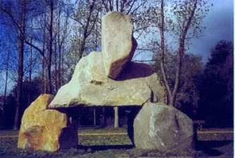 RIDER. 1997. Boulders. 370/500cm/150cm. Angermunde, Germany