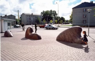 WAVES. 1998. Granite. 135/1000/250cm. Ventspils