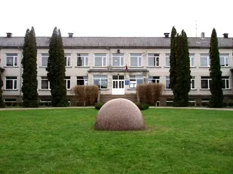 DEDICATION TO THE SUN. 1992. Granite. 130/220/120cm. Pāvilosta