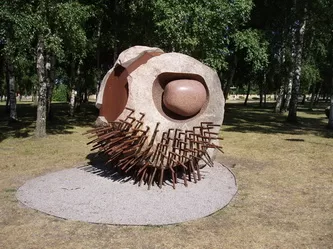 PIRATE. 2005. Granite, metal. 250/250/400cm. Ventspils Seaside Park