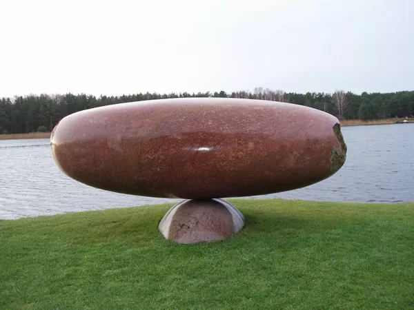 BALANCE. 2010. Granite. 180/420/220cm Vakarbulli, Riga