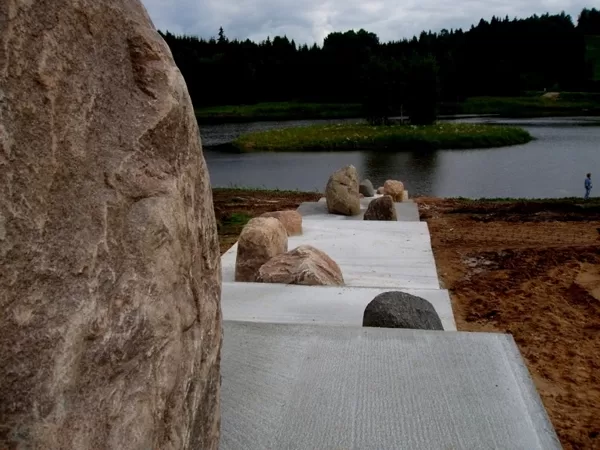INFINITY. 2007. Field stones, concrete. 1500/50000/400cm. Gaiziņkalns surroundings
