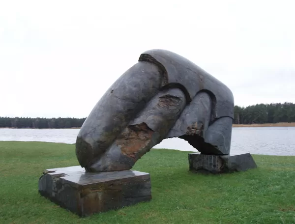FOSSIL OF THE ERA. 2011. Granite 220/350/100cm. Vakarbulli, Riga