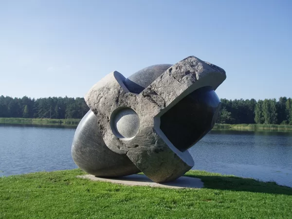BRIDLE. 2015. Granite. 220/270/180cm.Vakarbulli, Riga